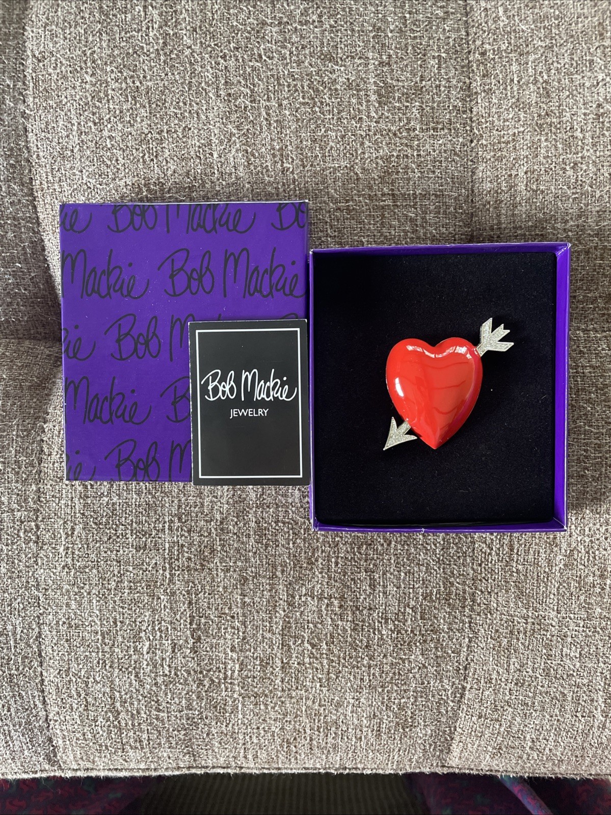 VTG Bob Mackie Wearable Art Red Heart And Rhinestone Arrow Pin NNW Collectible