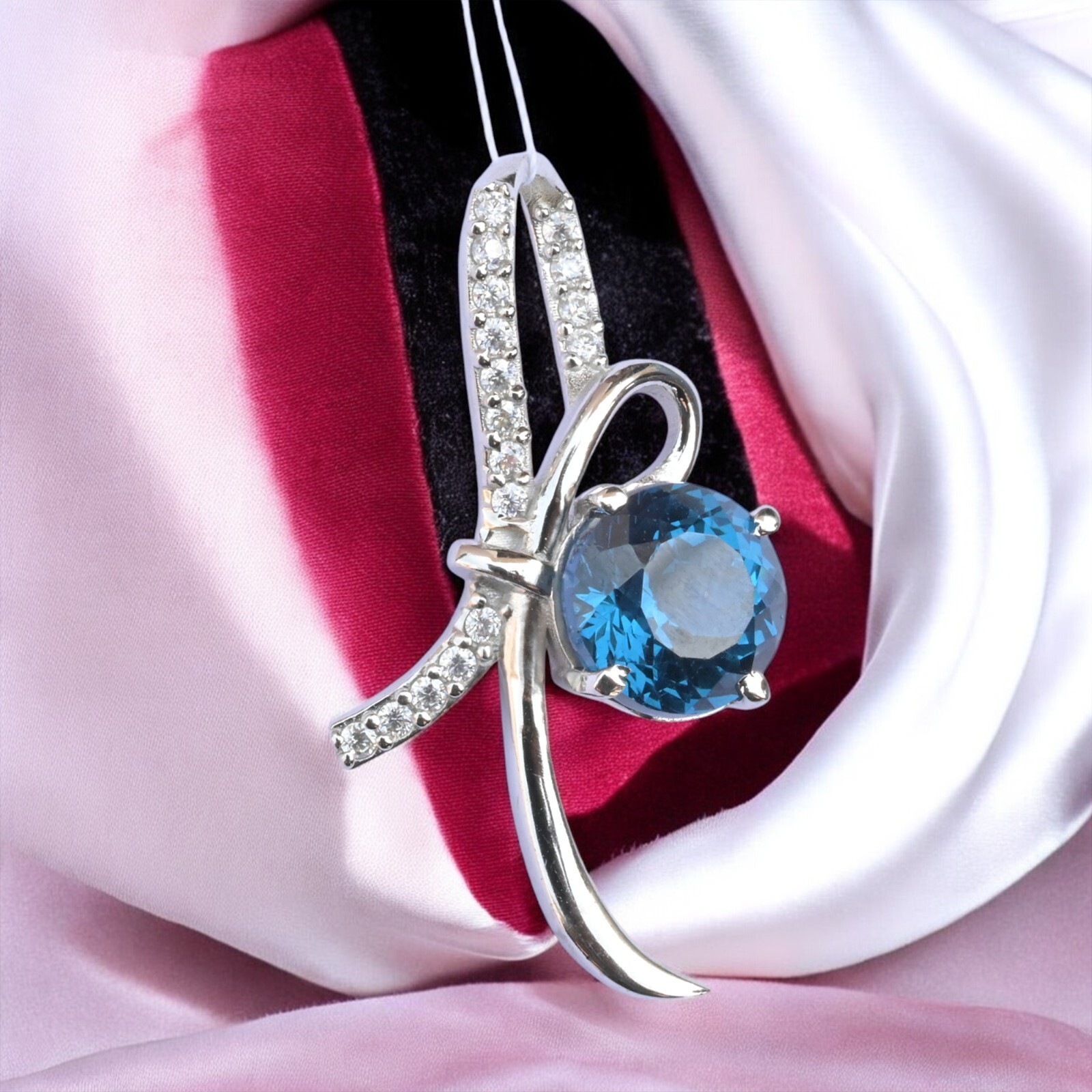 2.30Ct Round Cut Simulated London Blue Topaz Pendant Chain 14k White Gold Plated