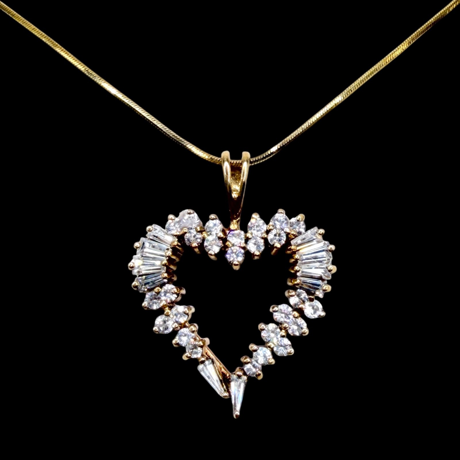 Solid 10k Yellow Gold Cubic Zirconia CZ Cluster Heart Pendant Neckalce 18″ 4.5g