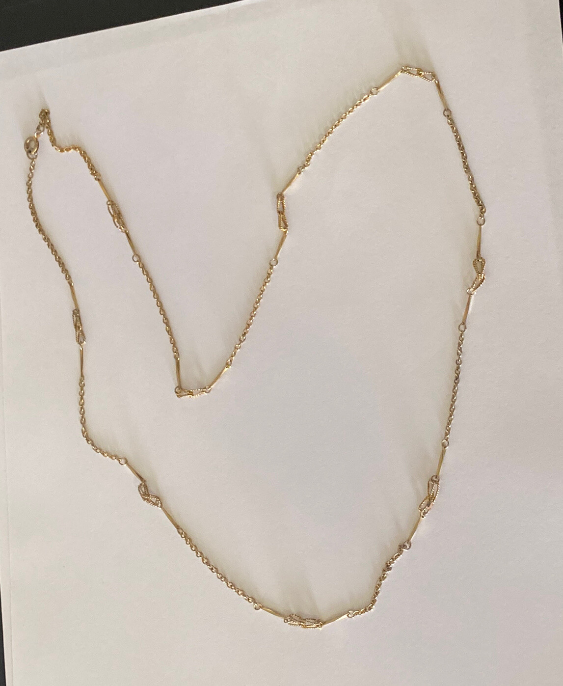 Interesting Varied Styles Of Gold Tone Chain Links 28” Necklace