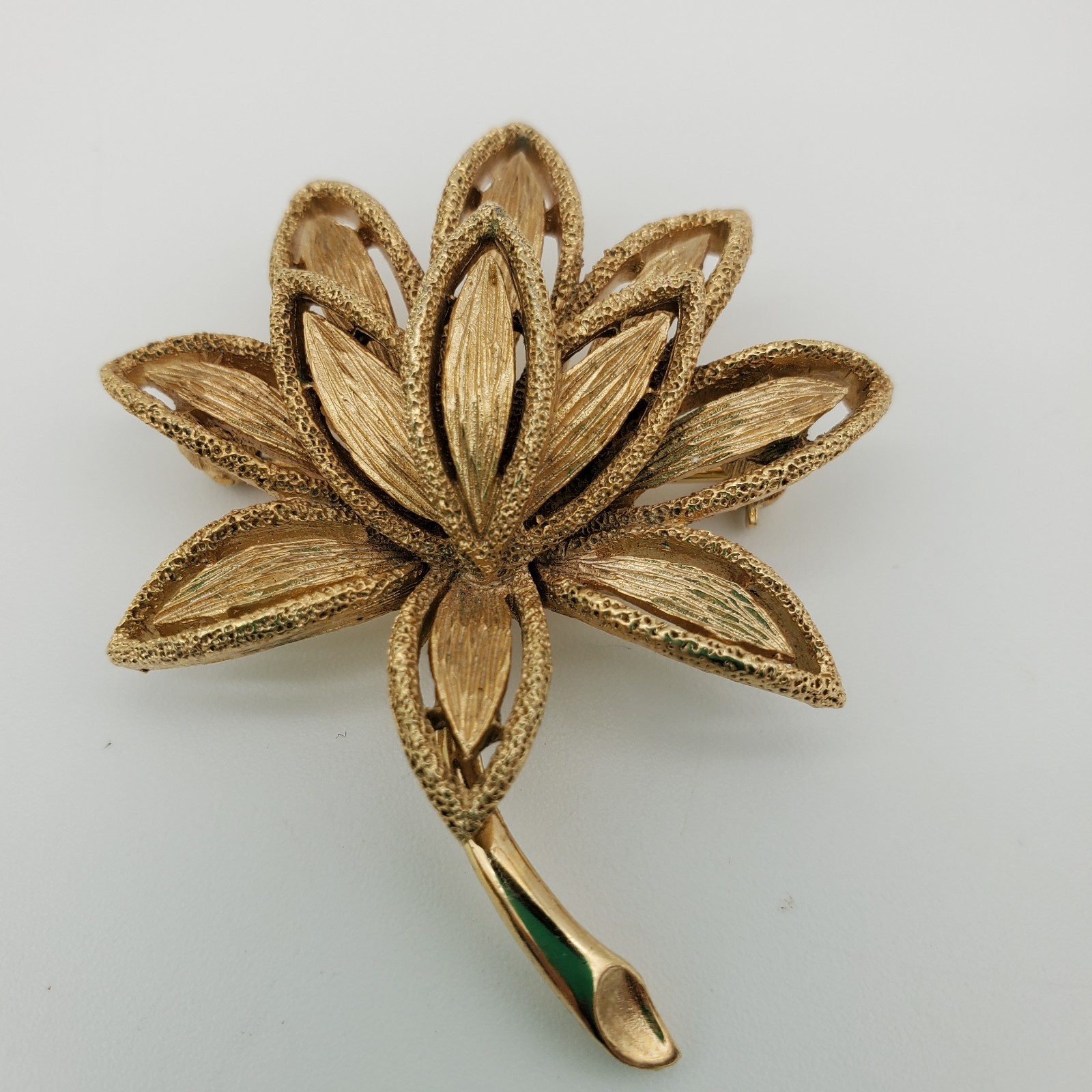 Avon Signed Gold Tone Textured Flower Brooch Pin, Metal, No Stone