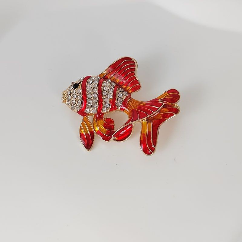 Cartoon Fish Brooch Goldfish Pin Cute Animal Jewelry Fashion Accessory For Women