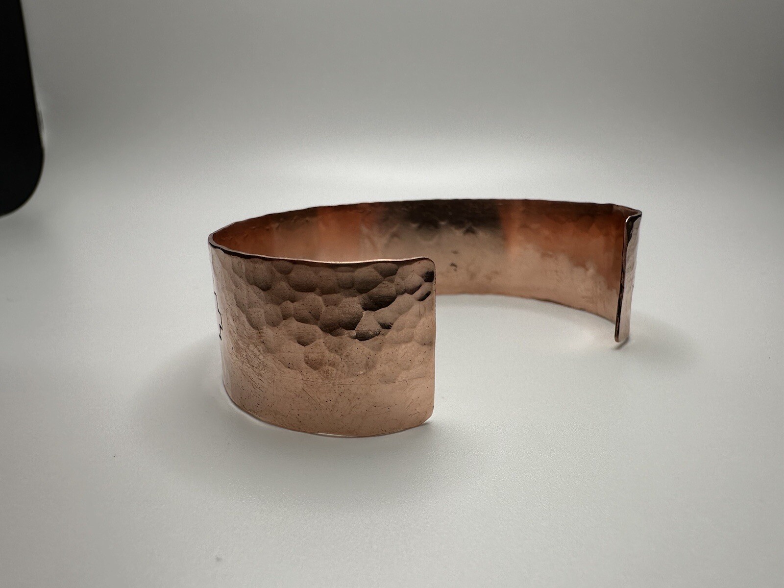 New Solid Copper Skull Hammered Southwestern Style Cuff Signed 2 5/8” X 2cm
