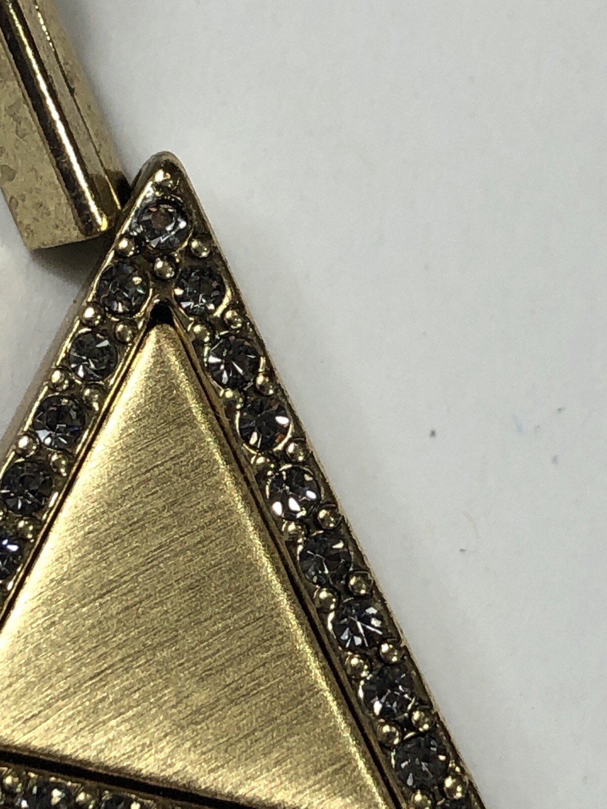 House of Harlow Necklace Pennant Pendant Rhinestone – 19.5 in