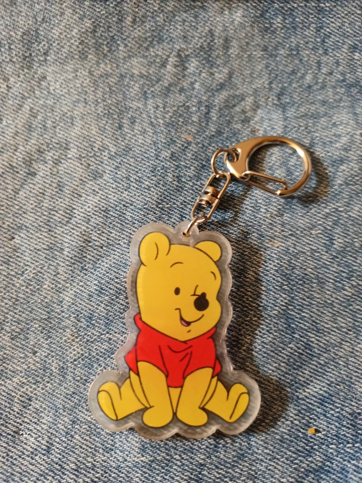 WINNIE THE POOH KEYCHAIN / BACKPACK CLIP-ACRYLIC UNBRANDED-NEXT DAY SHIPPING