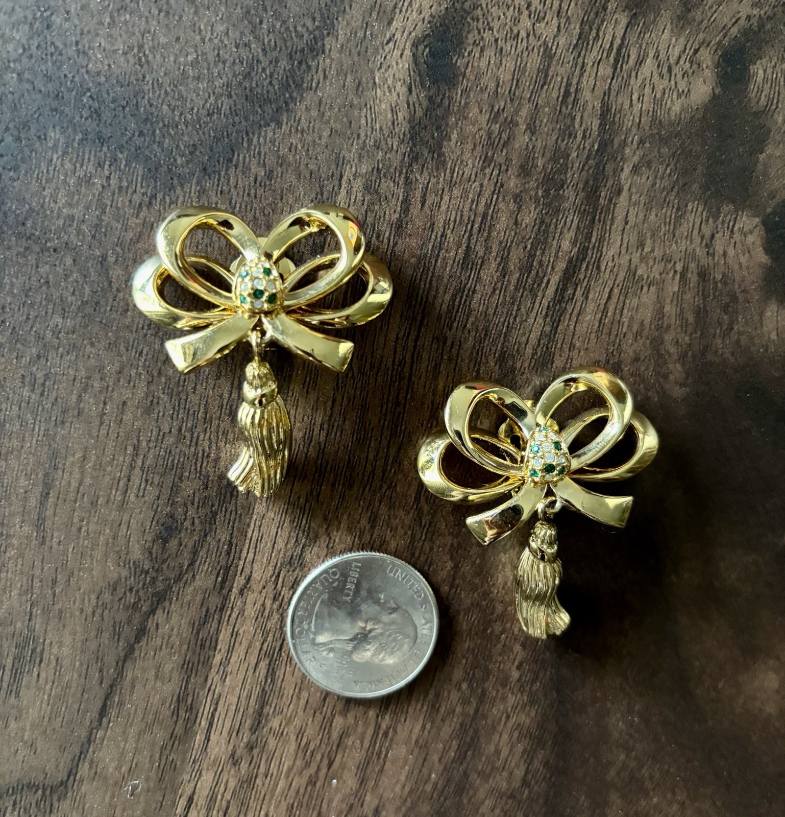 Gold Tone Bow Knot Clip-On Dangle Earrings Green Round Rhinestone Cluster