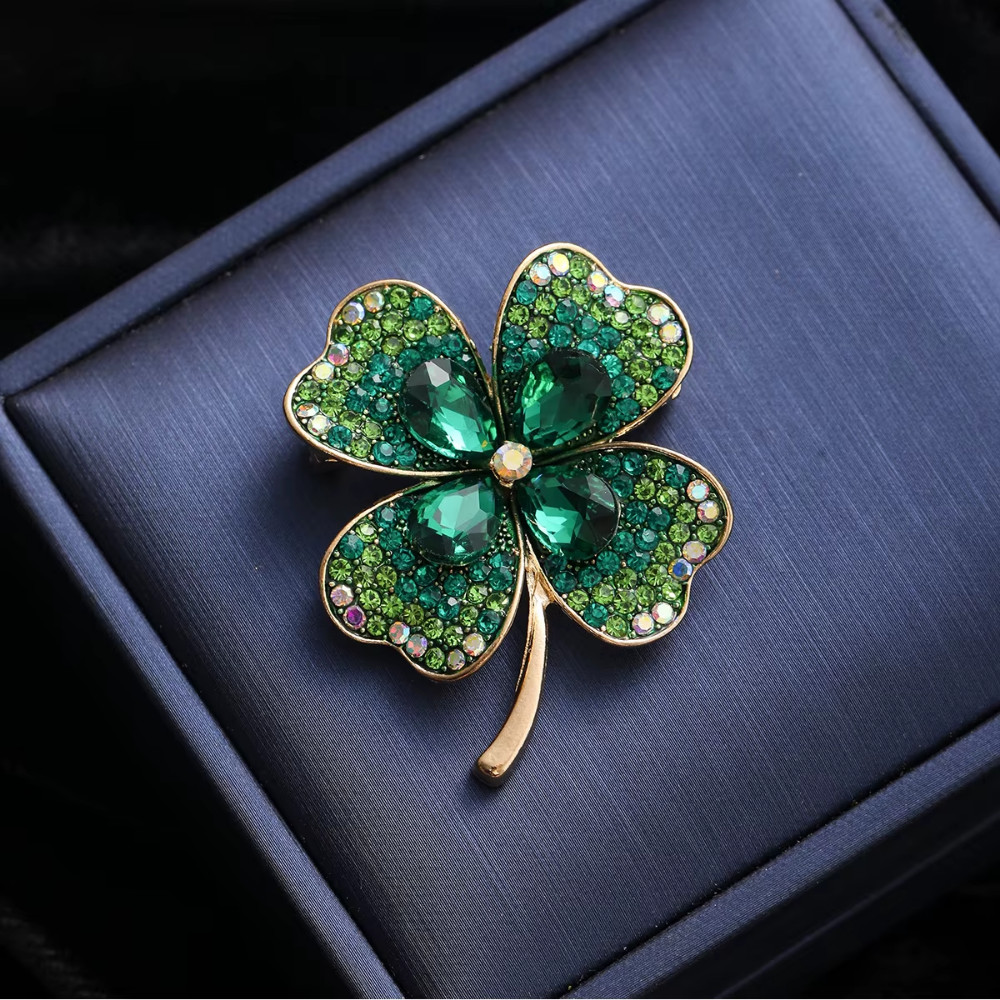 Shamrock Green Rhinestone 4 Leaf Clover Vintage Gold Pin Brooch Jewelry Gift