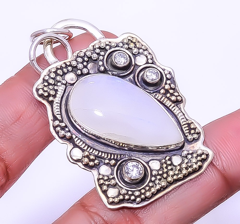 Moonstone – Shri Lanka & White Topaz 925 Sterling Silver Pendant 1.95″ A355