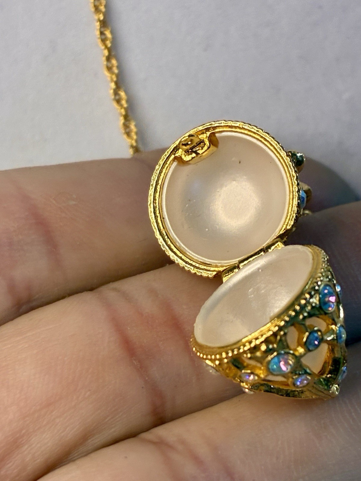 Joan Rivers Gold Fabergé Egg Pendant Clear Rhinestone Rope 30in Signed