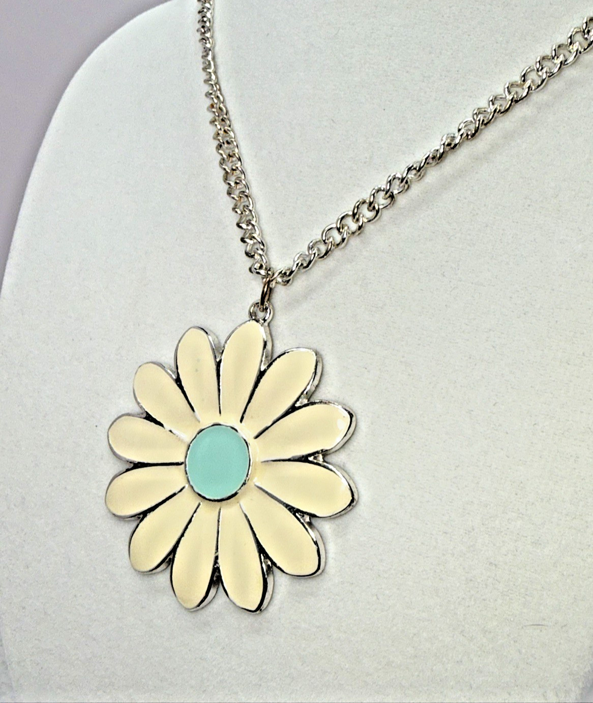 Vintage Silver Tone Cream Teal Enamel Daisy Flower Statement Pendant Necklace