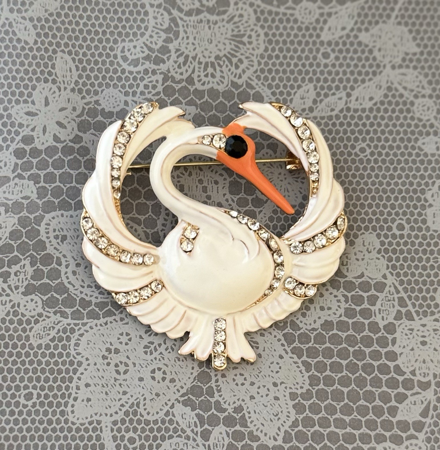 Swan Brooch Pin / enamel on metal