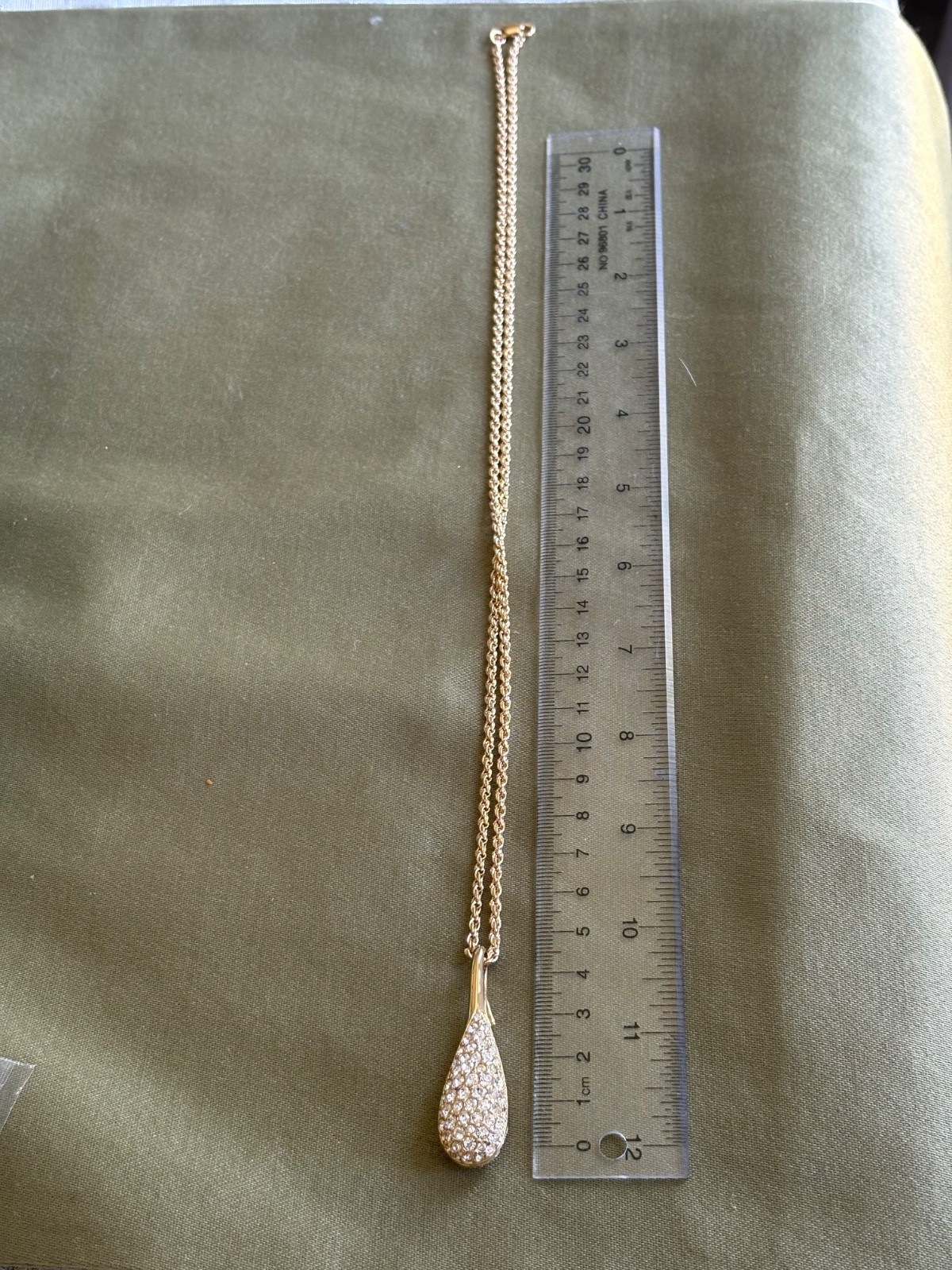 Vintage SWAROVSKI Swan Signed Pavé Crystal Teardrop Pendant Necklace Gold Plated