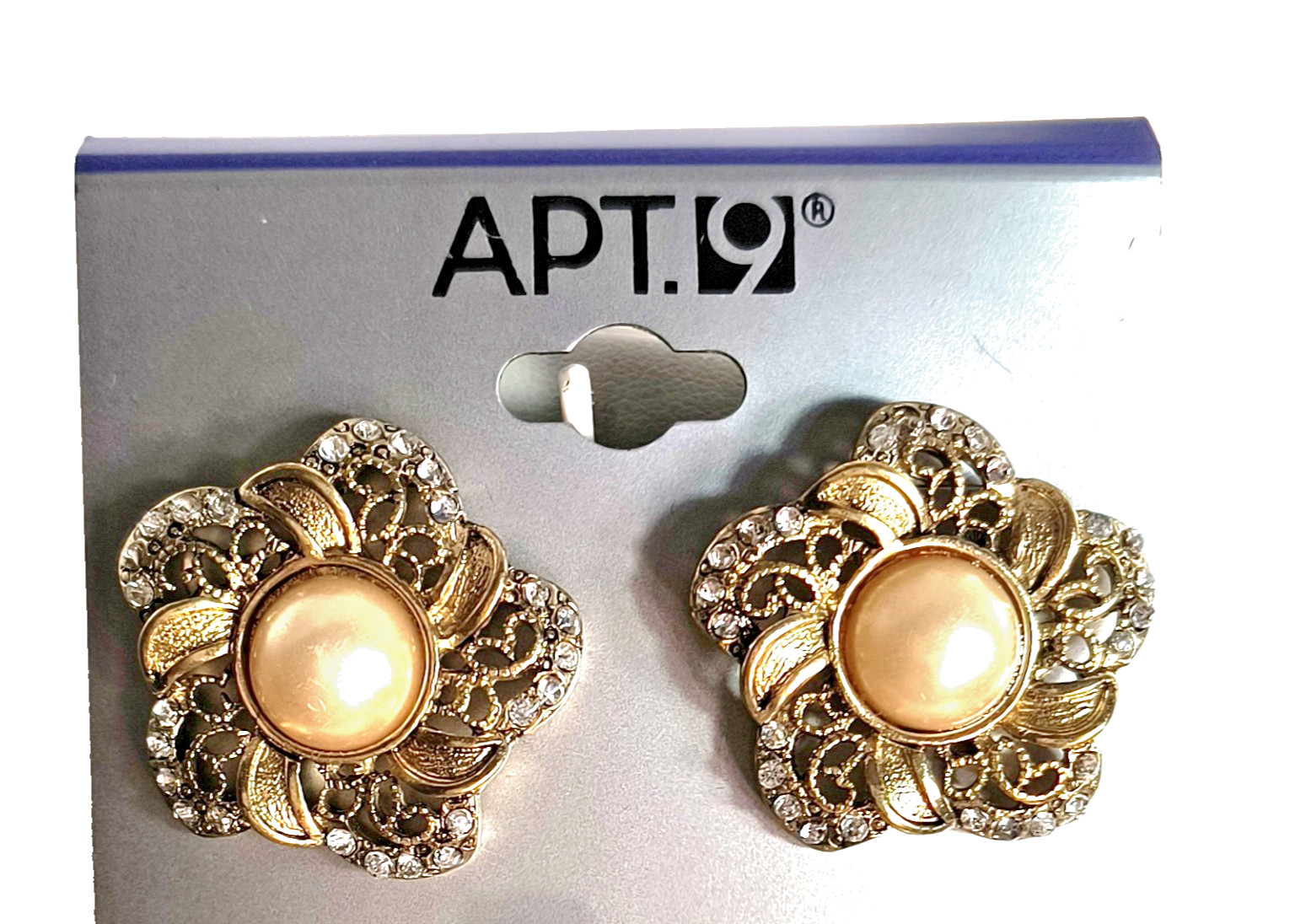 New With Tags Apt. 9 Women’s Post Earrings Goldtone Clear Crystals Faux Pearls