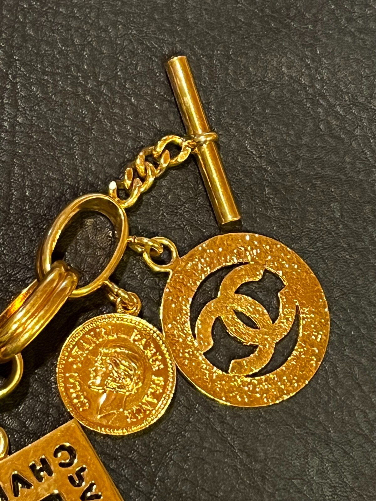 CHANEL Bracelet Bangle AUTH Coco Mark chain Logo Vintage Rare GOLD Icon 93A F/S