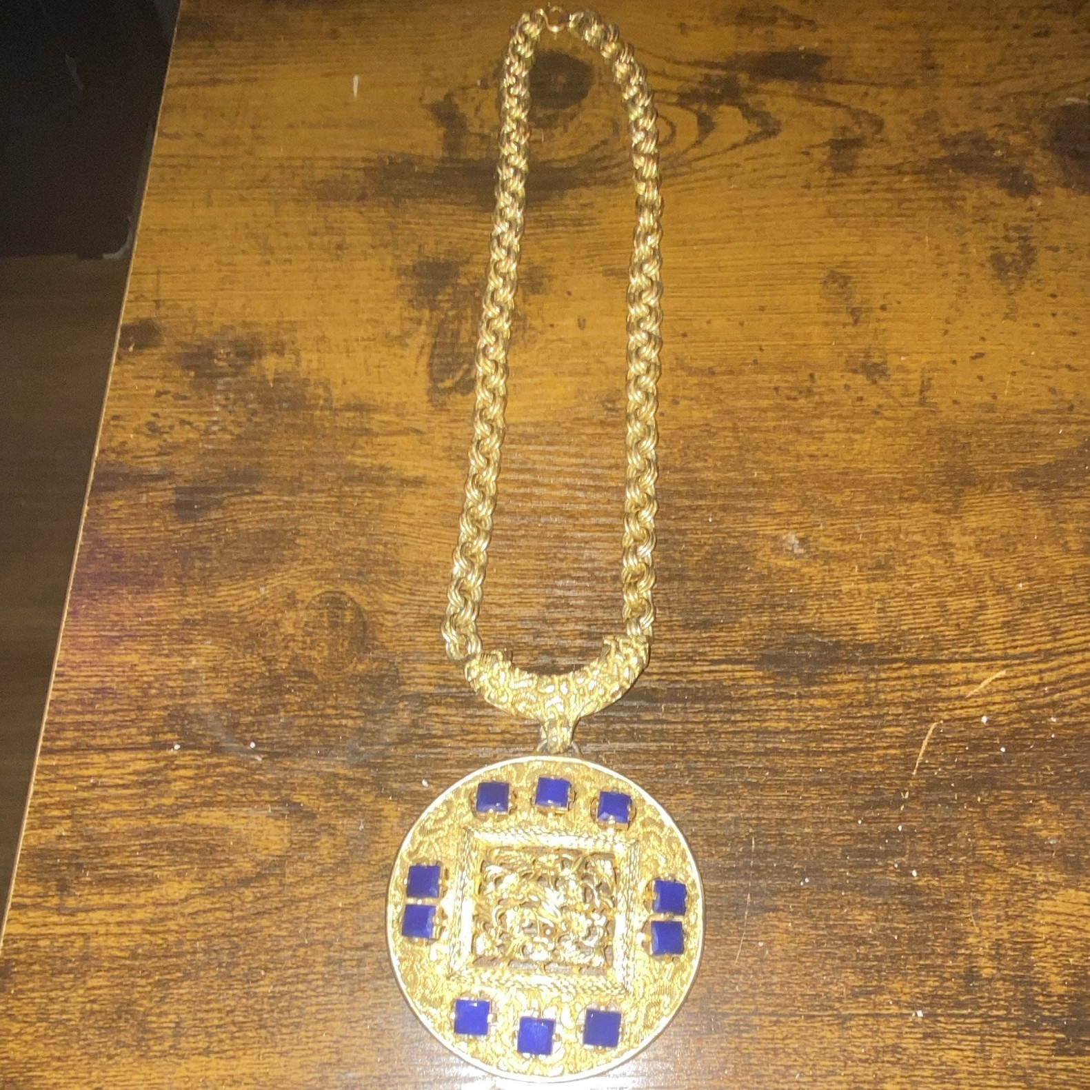 Gold Tone Textured Rope .. luciem piccard.