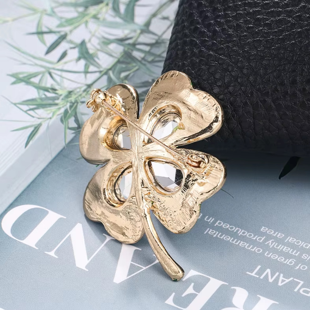 Shamrock Green Rhinestone 4 Leaf Clover Vintage Gold Pin Brooch Jewelry Gift
