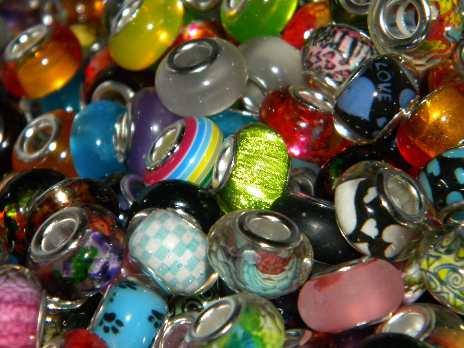 NEW 300/Pc COLORFUL High Visual Mixed 14mm RESIN European Beads lot (200)