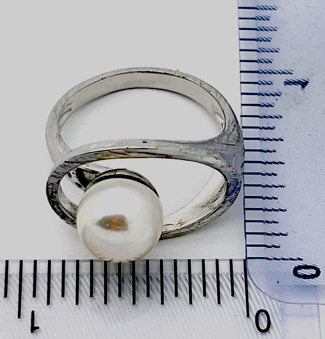 Sterling Silver 925 5.4 Gram Genuine Pearl Textured Ring Size 8