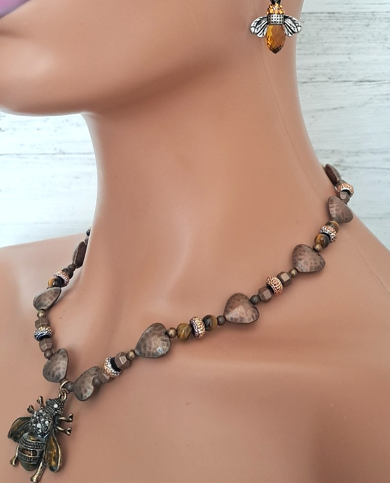 Bee Pendant Hammered Copper Hearts Tigers Eye Rhinestone Necklace & Earring Set