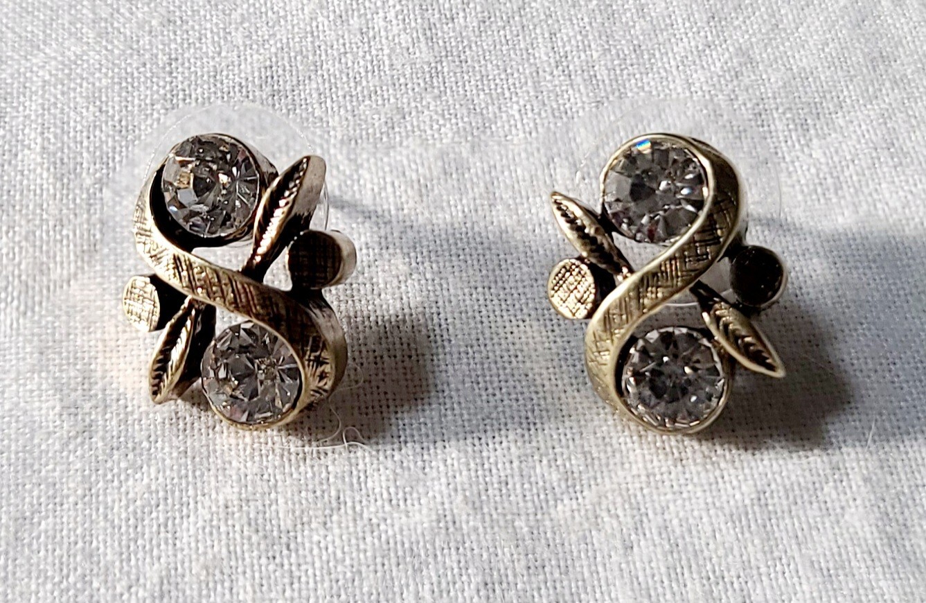 Allison Reed Gold Tone Stud Earrings With Clear Stones J5-1426