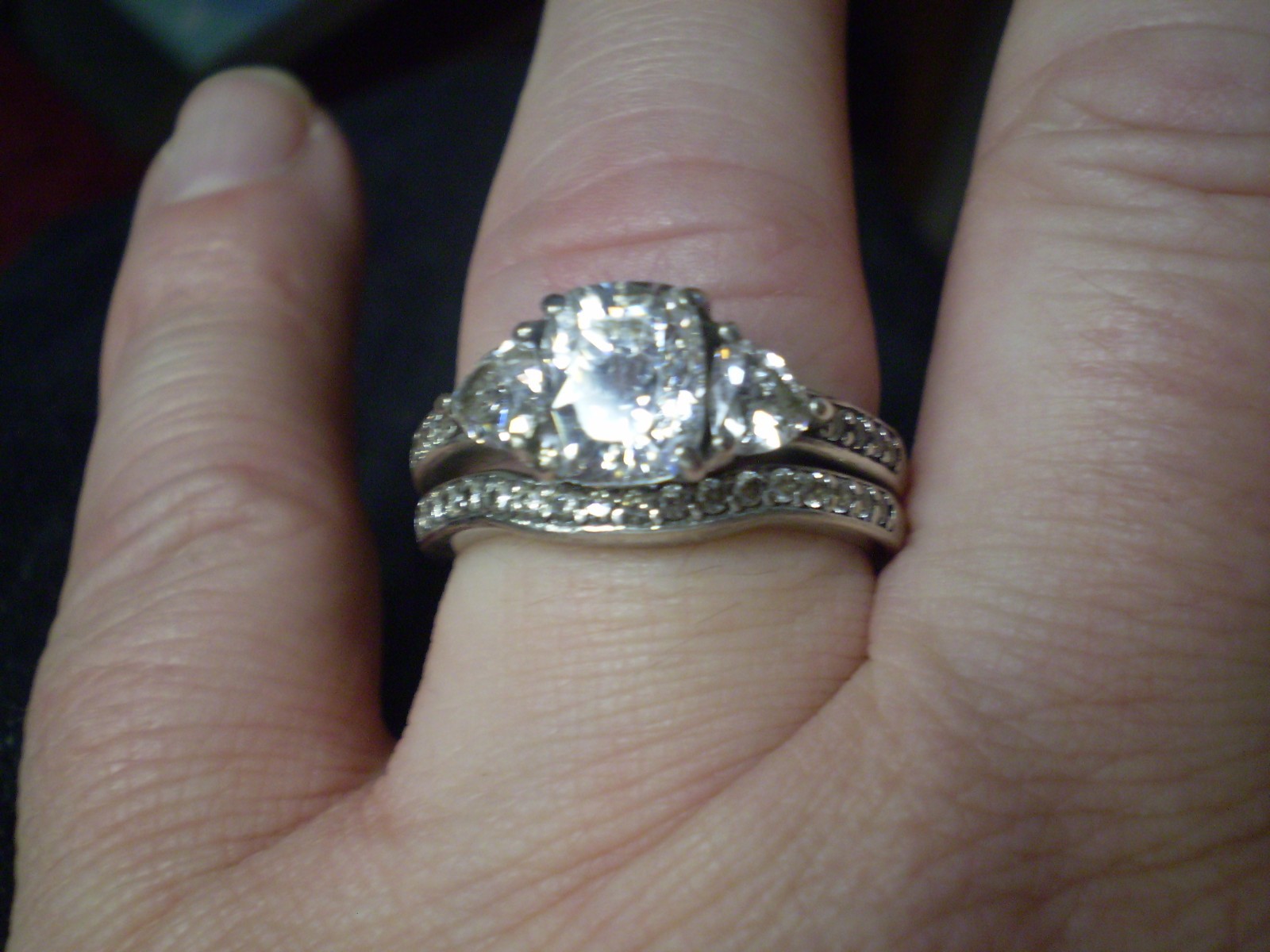 925 Sterling Silver Ladies Cubic Zirconia Cluster Ring set 8.2 grams
