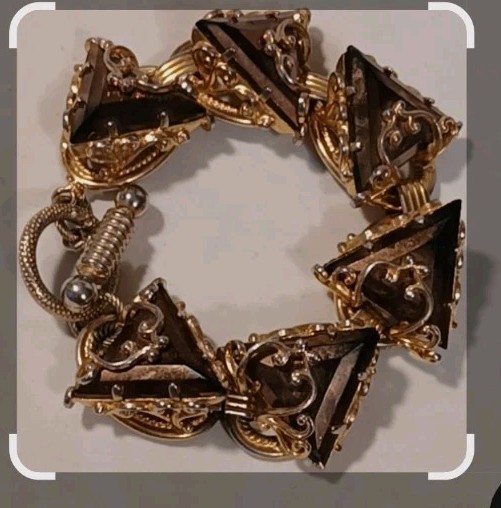 Ornate Gold Tone & Dark Brown Faceted Triangle Glass Bead Bracelet Juliana Style