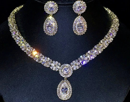 18k Gold Plated Necklace Earrings Set made w Swarovski Crystal Bridal Jewelry