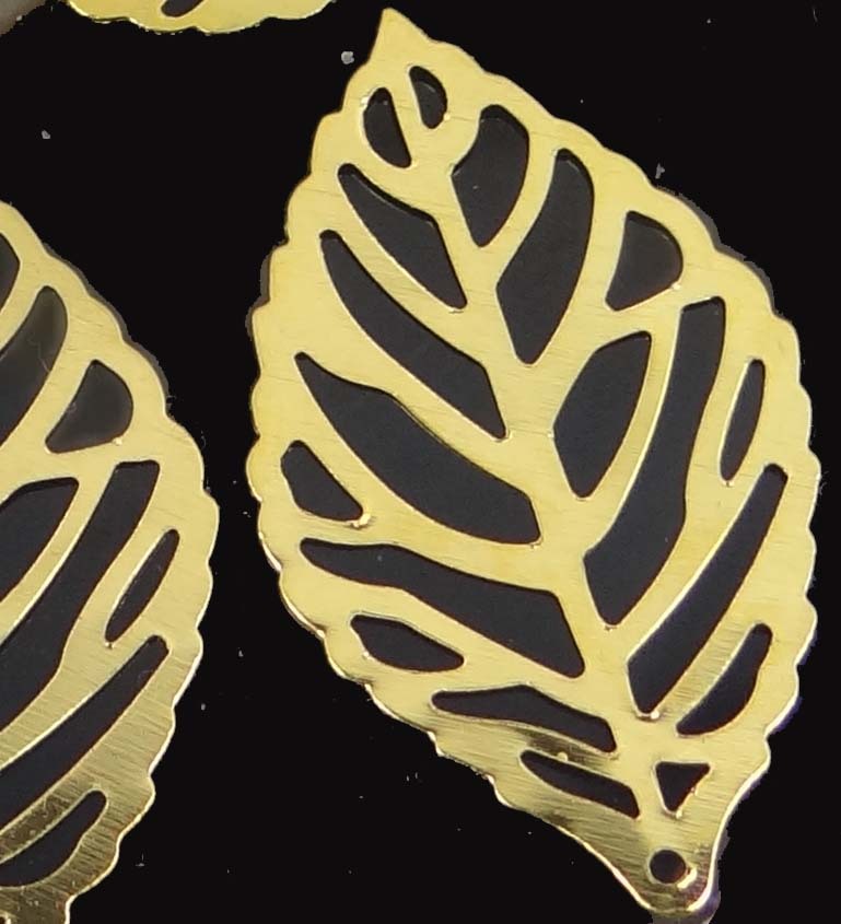 20 Glod Plated Filigree Leaf Stamp Focal Pendant 35x20mm