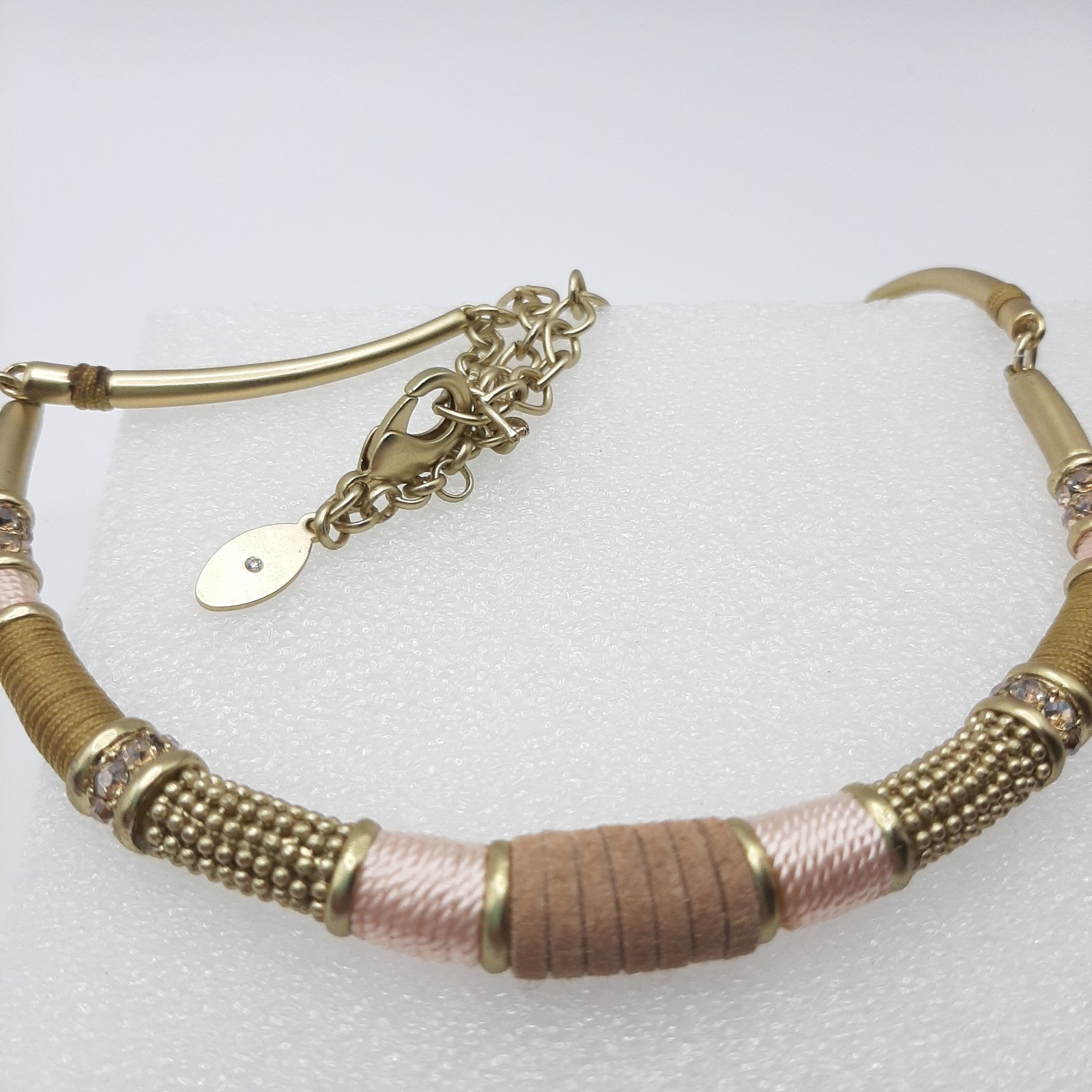 Chico’s Gold Tone Metal Pink Brown Neutral Mixed Material Statement Necklace