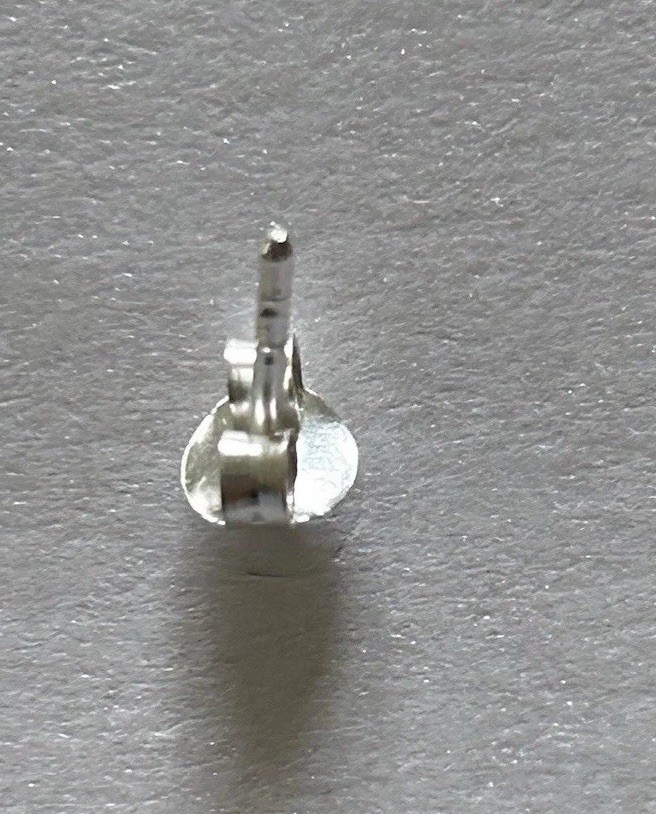Sterling Silver Dainty Open Circle Stud Earrings EUC