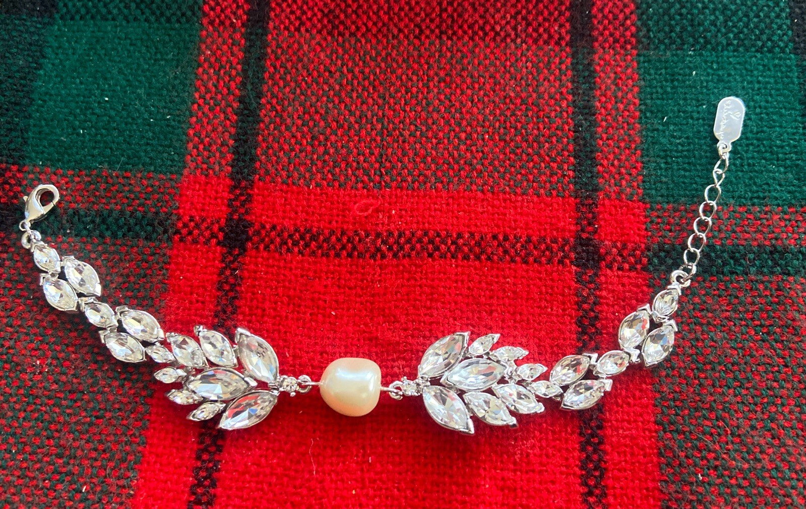 Vintage Camrose & Kross Audrey Hepburn Rhinestone & Pearl Bracelet NWOB