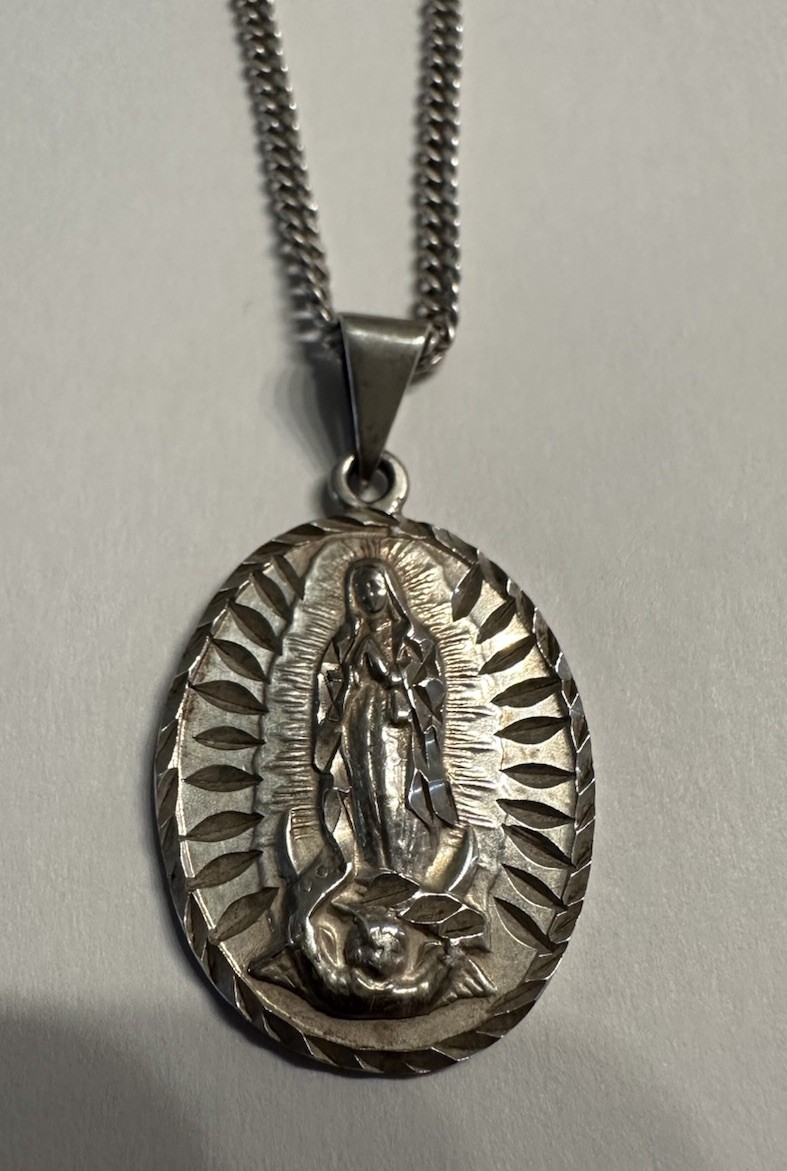 925 Sterling Silver Oval Virgin Mary Medallion Pendant Curb Chain Necklace