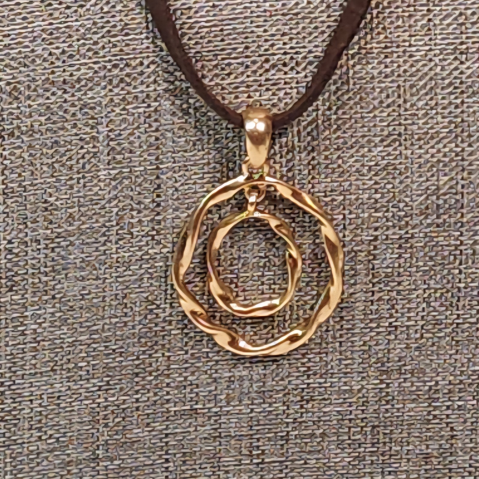 Lia Sophia Necklace Gold Tone Twisted Circles Pendant Brown Suede Cord 16″ – 18″