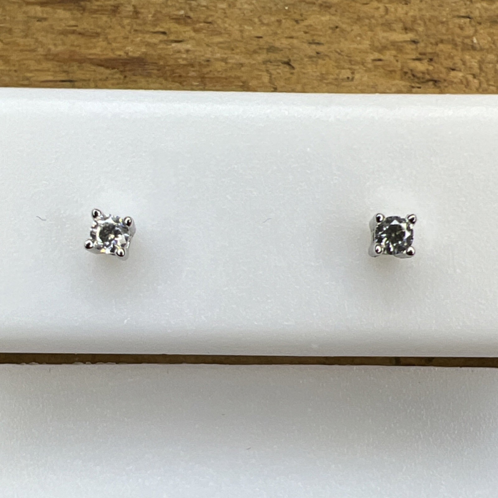 925 silver round 1mm moissanite Setting Metal Butterfly Closure