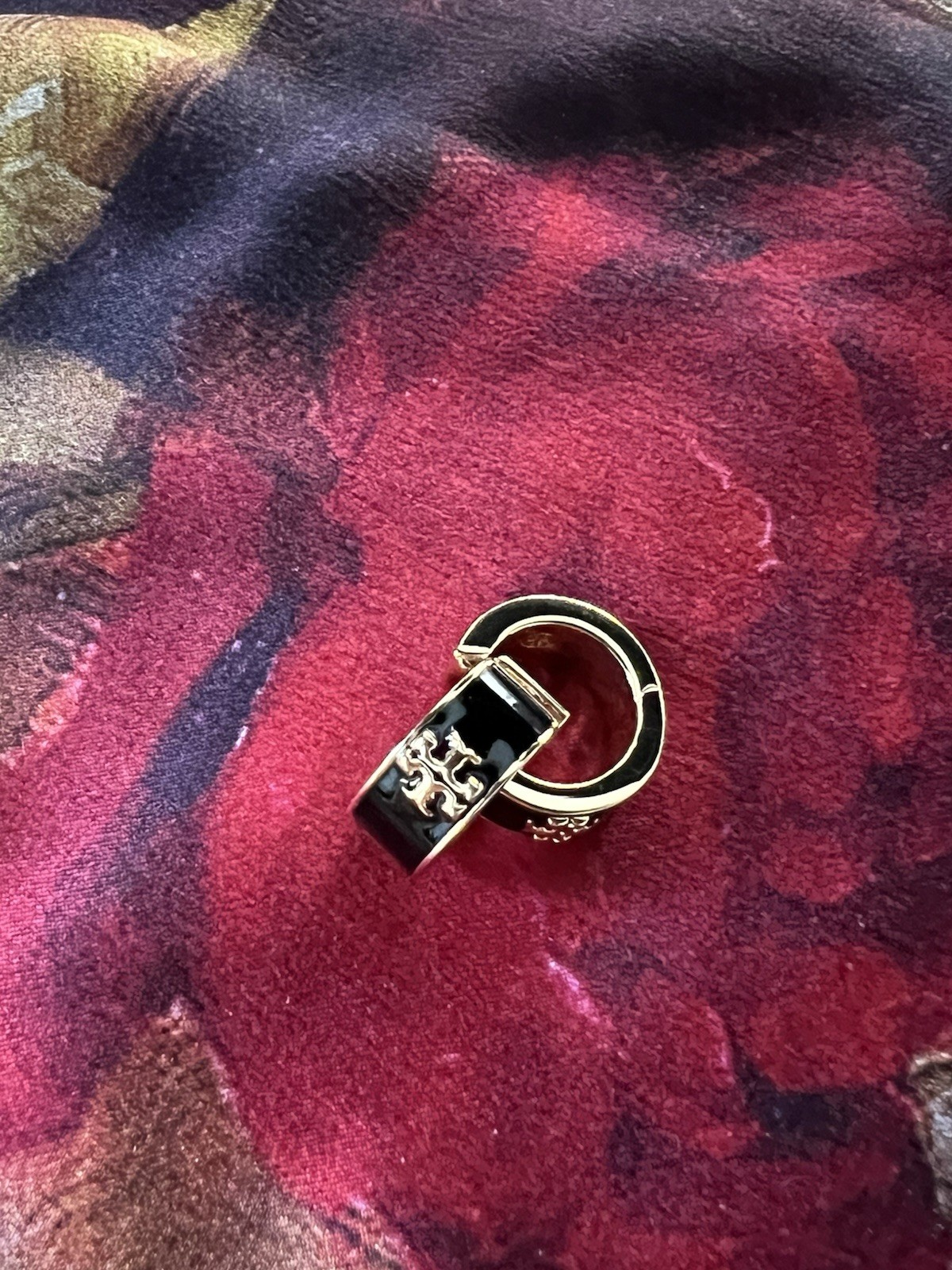 Tory Burch Gold Tone Black Enamel Round Huggie Hoop Earrings Hinged Logo
