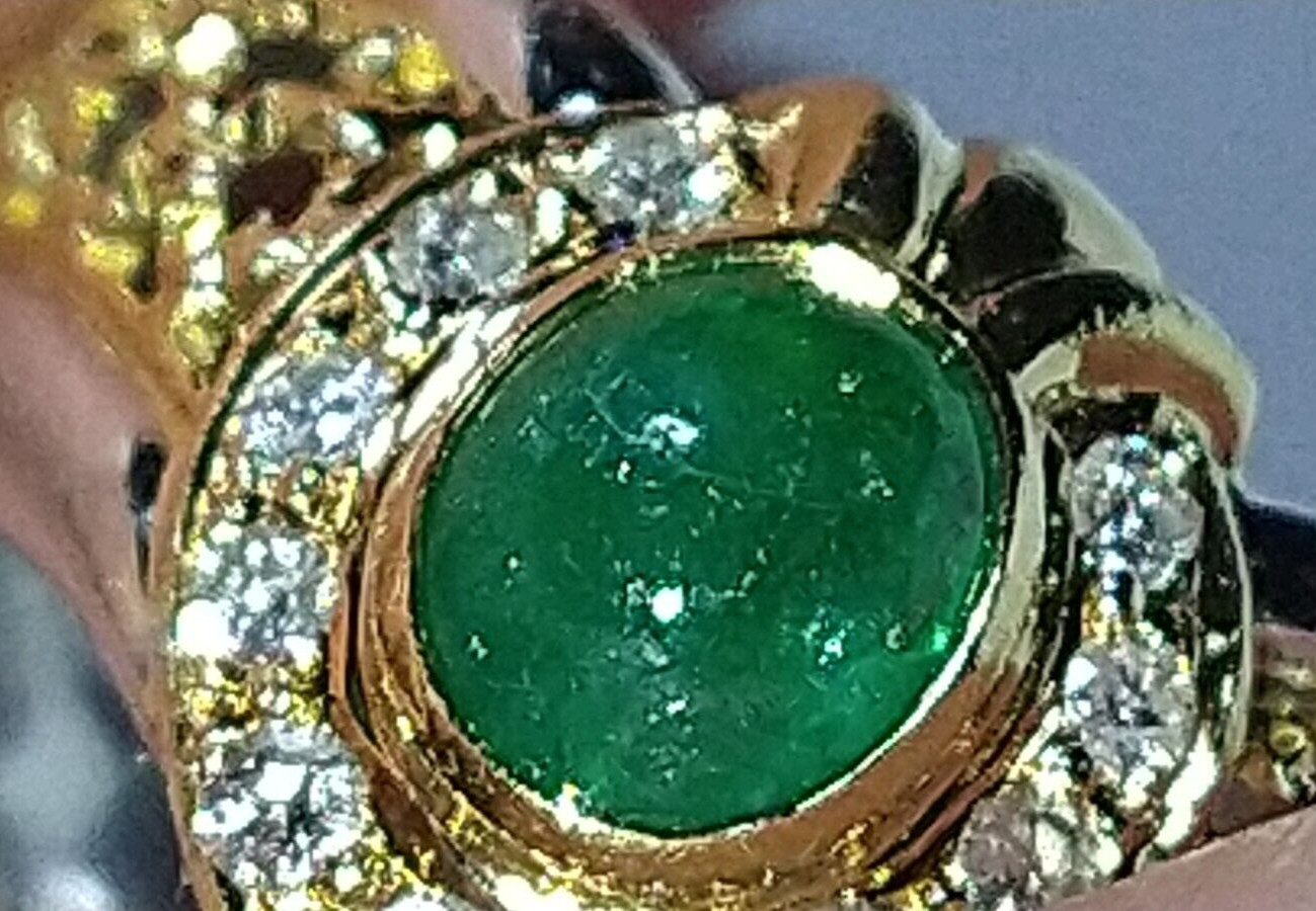 Solid heavy platinum & 18k gold 0.91 carat natural emerald diamond ring 8.76 grm