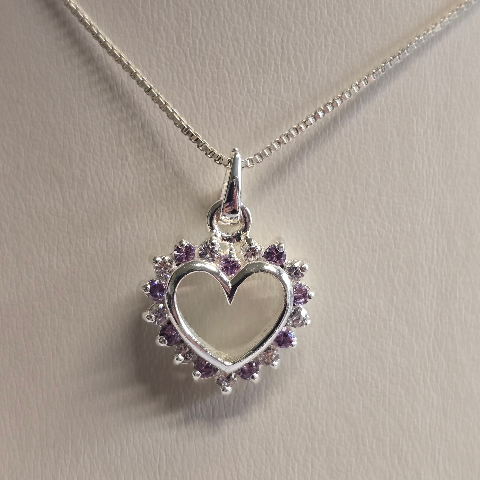 Sterling Silver Necklace 4.4g Jewelry 17.5″ Chain Purple & Clear Stones *READ*