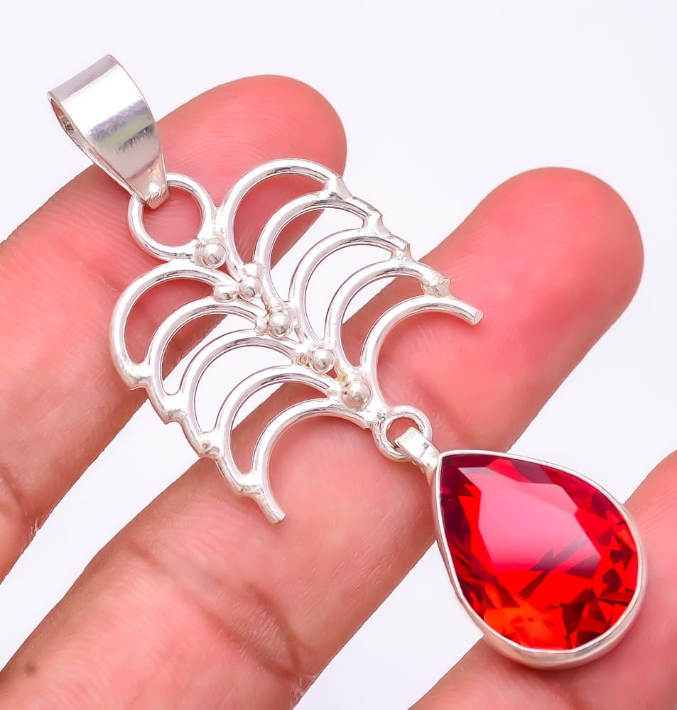Mozambique Garnet Gemstone 925 Silver Plated Jewelry Pendant 2.6″ W2490