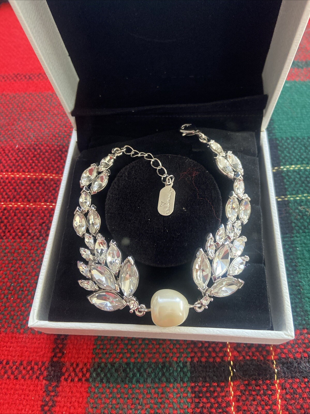 Vintage Camrose & Kross Audrey Hepburn Rhinestone & Pearl Bracelet NWOB