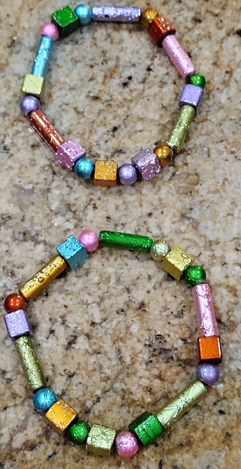 Set of 2 Stretch Bracelet Glass Multicolor Easter Colors