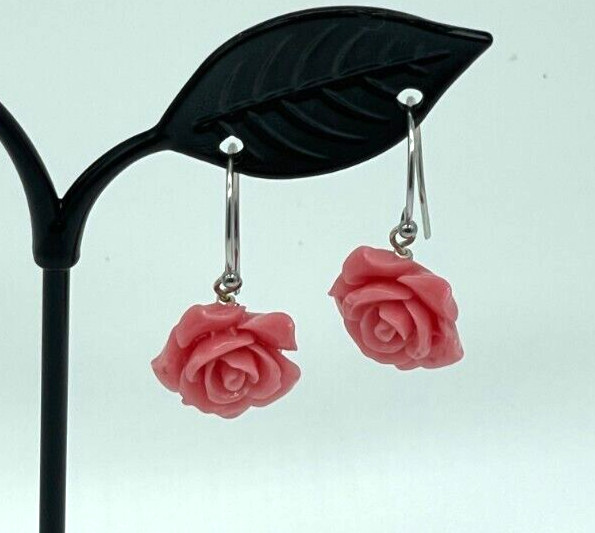Earrings. Silver Tone Drops (1″) with Mauve Pink Rose Designs.