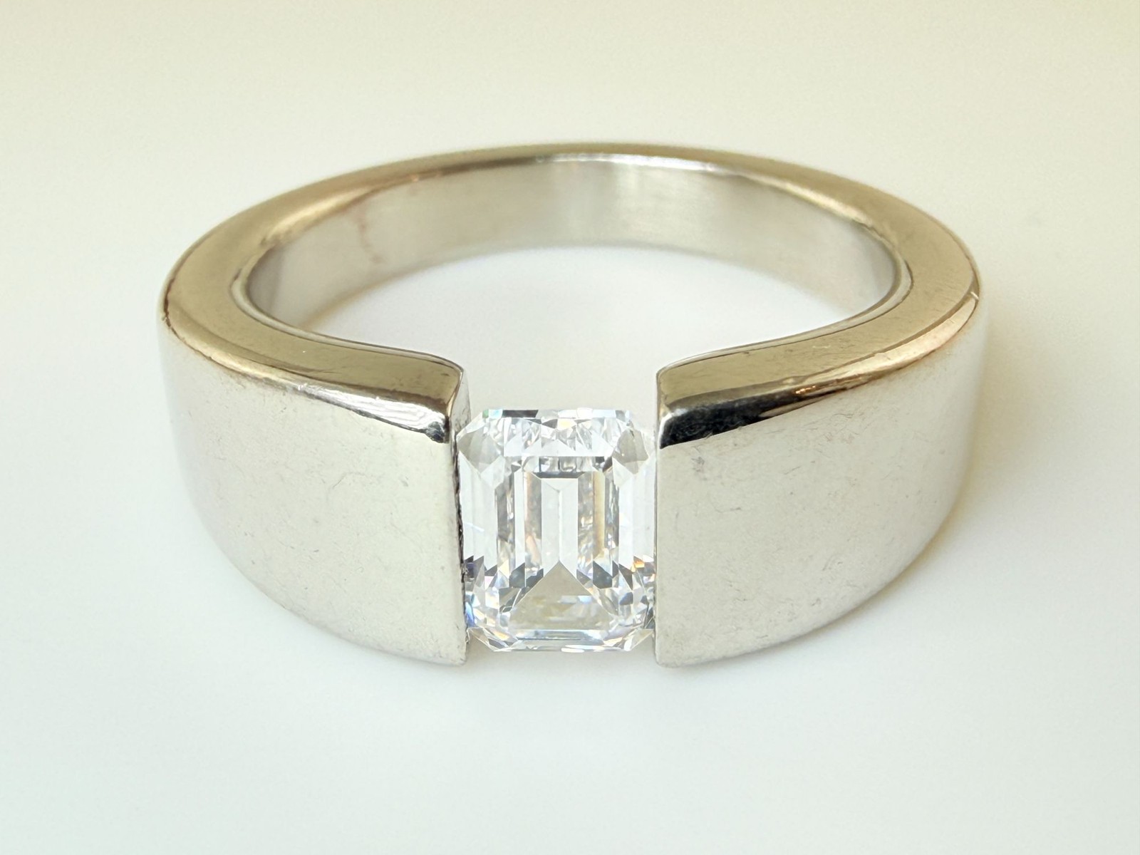 Speidel Stainless Steel and White CZ Gemstone Tension Set Ring Size 9 8 Grams