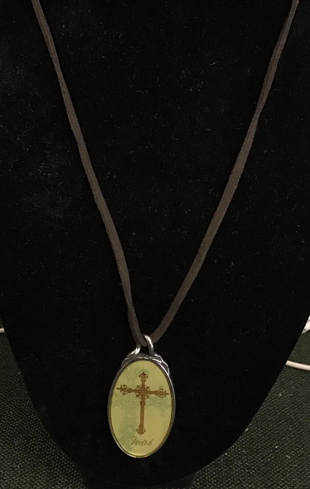 ROMAN INC Faith Cross Tone Silver Pendant Brown Leather Cord 18” Necklace – NEW