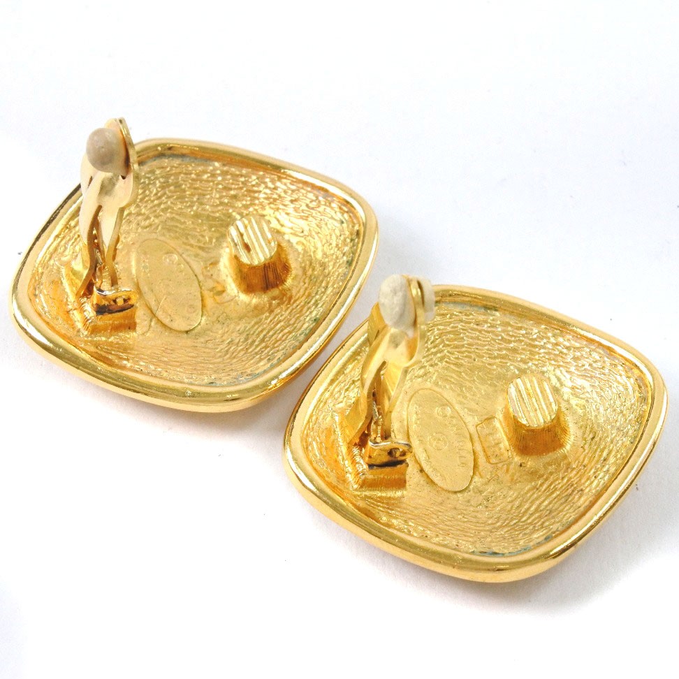 CHANEL COCO Mark Earring Rhombus vintage gold Plated Gold Square 30g Women