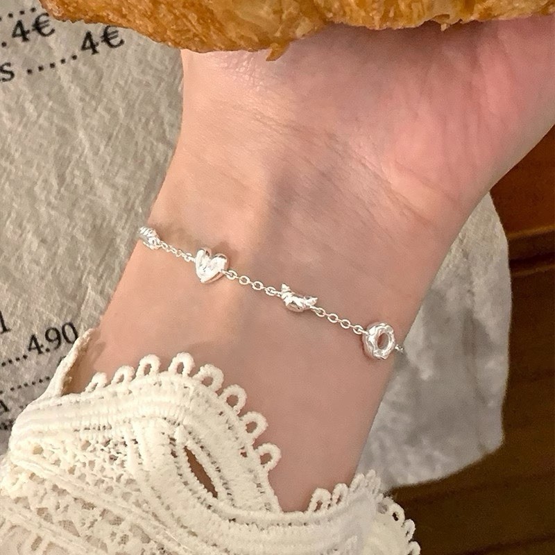 Cute Silver Plated Charm Bracelet Women Dainty Sweet Heart Bread Chain Jewelry