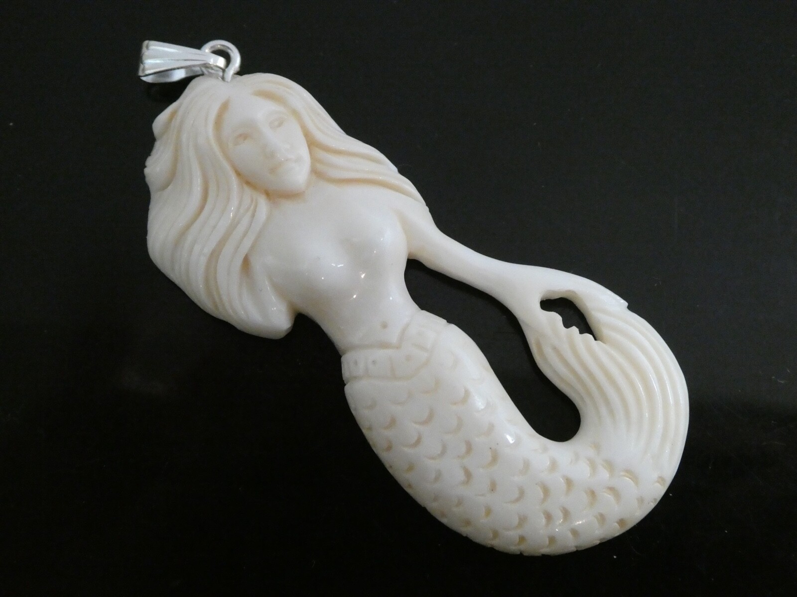 Siren Mermaid Sterling 925 Water Buffalo Bubalus Bubalis Bone Pendant & Cord