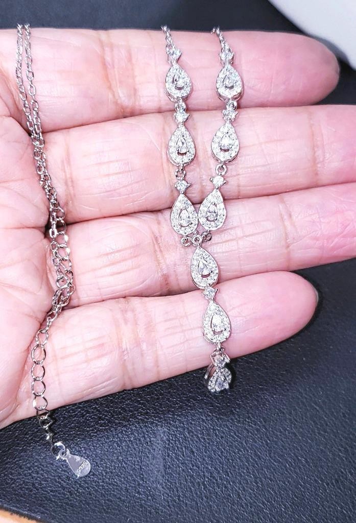 925 Sterling Cascading Teardrop Crystal Bridal Pendant / Necklace (5.6 grams)!