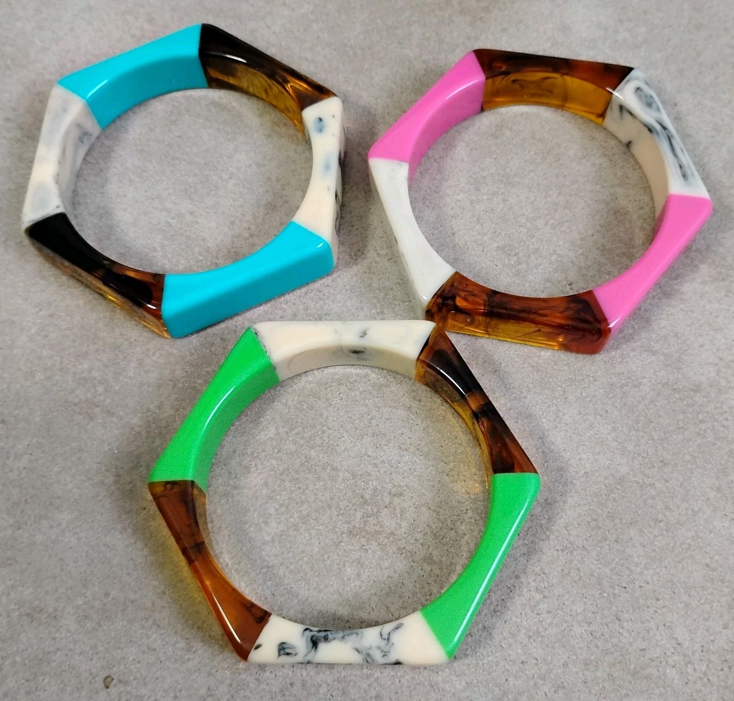 NEW Lot Of 3 Octagon Shape Multi Color Block Bangle Bracelet Plastic Resin Sz 8