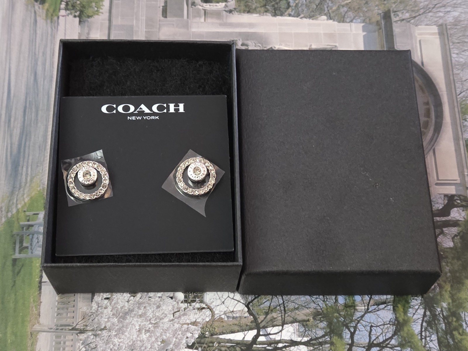 NEW Coach Silver Tone Silvertone Open Circle Halo Rhinestone Stud Earrings
