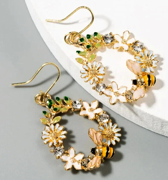 AVIANNA DESIGNER FASHION ENAMEL FLOWER BUMBLE BEE DANGLE EARRINGS